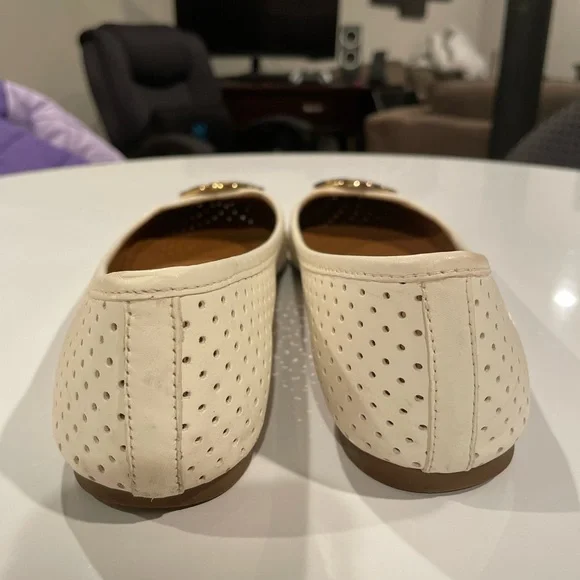 Tory Burch Reva Perforated Leather White Ballet Flats Size 7 - Picture 12 of 12